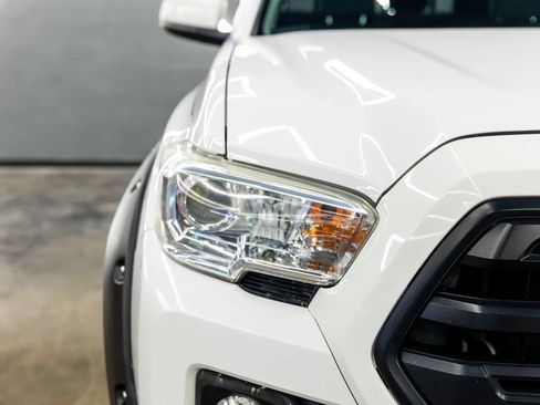 Used 2019 Toyota Tacoma SR w/ SR Convenience Package RWD image 6