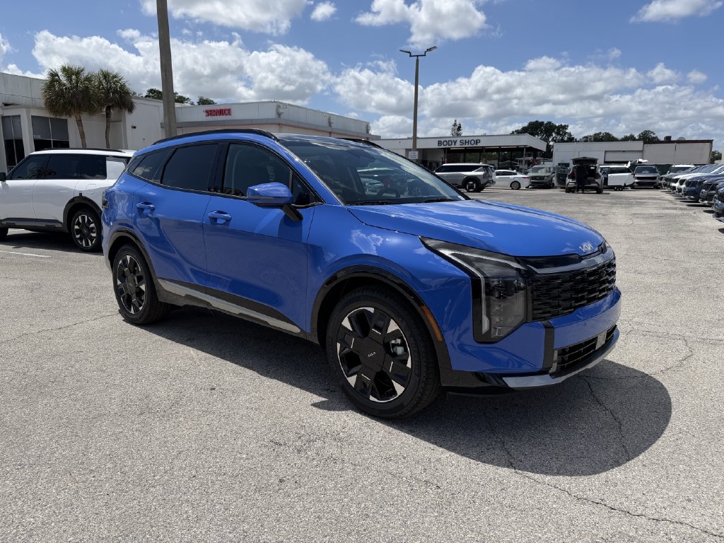 New 2026 Kia Sportage SX FWD image 2