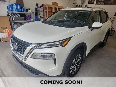 Used 2023 Nissan Rogue SV w/ SV Premium Package image 1