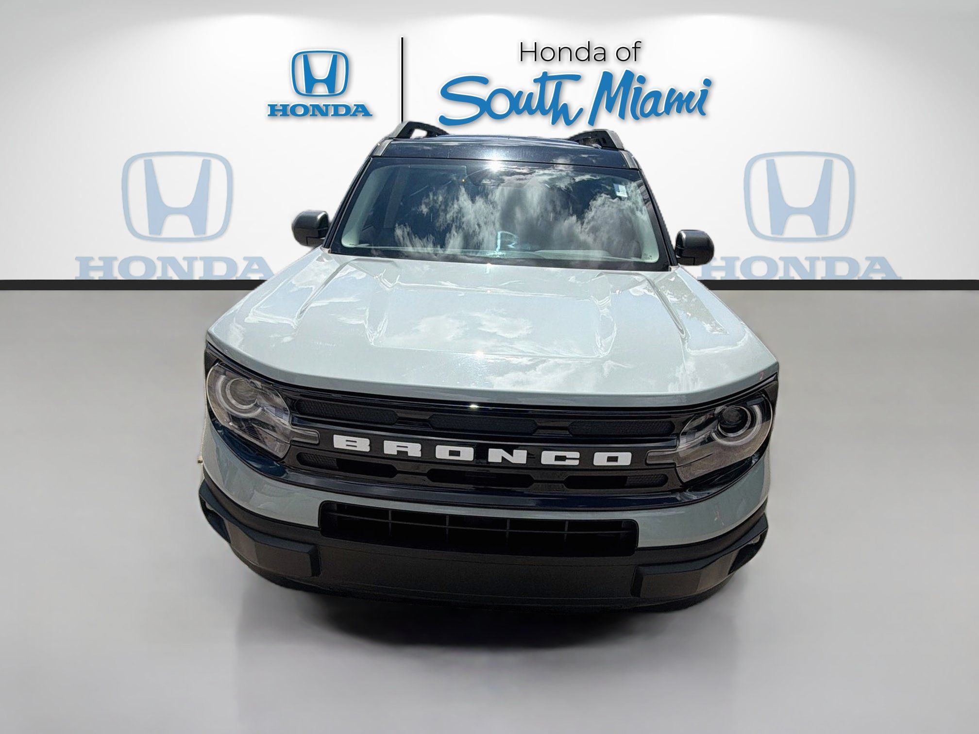 Used 2024 Ford Bronco Sport Outer Banks w/ Tech Package AWD/4WD image 2
