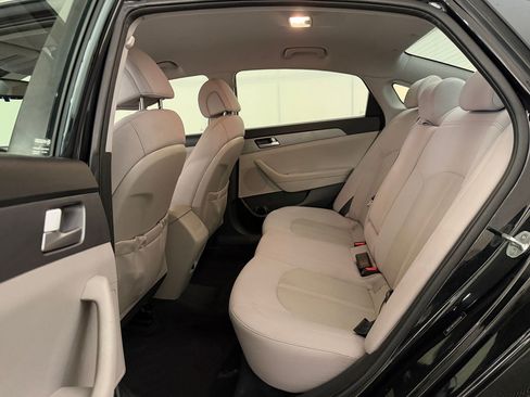 Used 2016 Hyundai Sonata SE image 15