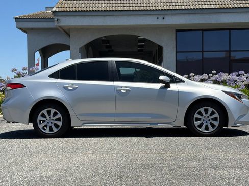 Used 2026 Toyota Corolla LE FWD image 3