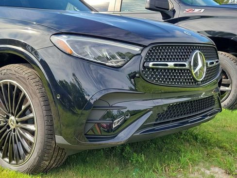 Used 2025 Mercedes-Benz GLC 350e 4MATIC image 5