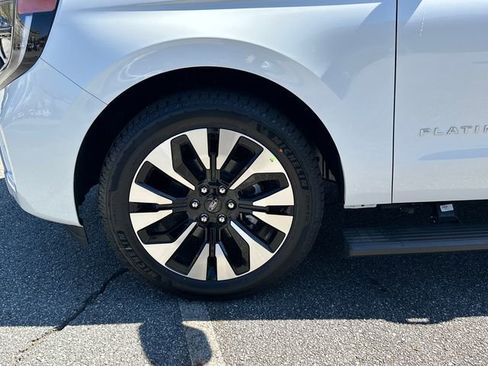 New 2026 Ford Expedition Max Platinum w/ Driver's Package image 11