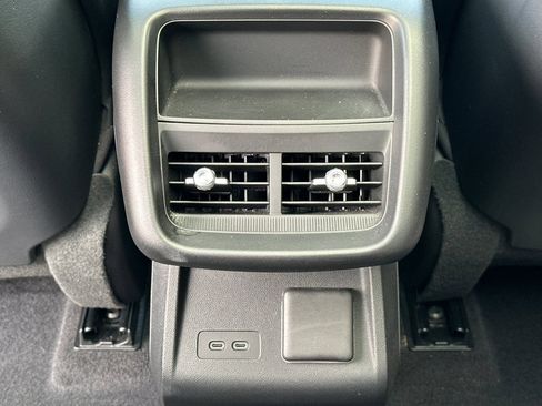 Used 2024 Cadillac Lyriq Sport AWD/4WD image 15