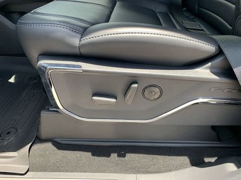 New 2025 Ford F350 Platinum w/ FX4 Off-Road Package AWD/4WD image 22