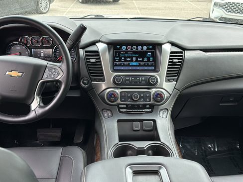 Used 2019 Chevrolet Suburban LT AWD/4WD image 9