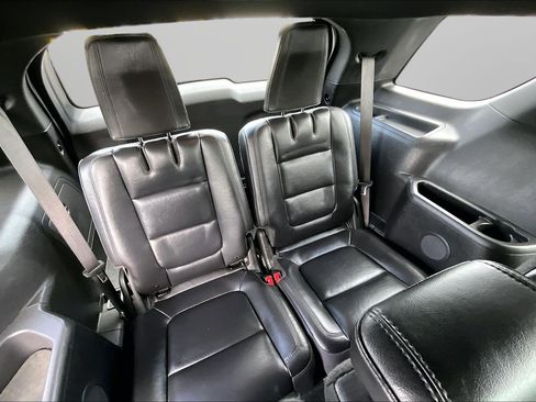 Used 2011 Ford Explorer XLT w/ 202A Rapid Spec Order Code FWD image 19