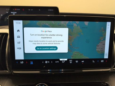 Used 2025 Ford Expedition Platinum w/ Platinum Ultimate Package AWD/4WD image 27