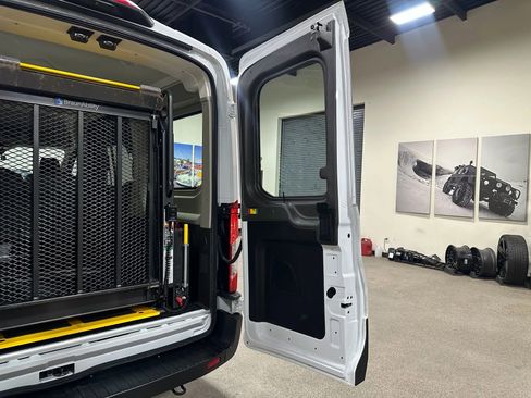 Used 2020 Ford Transit 150 Medium Roof image 22
