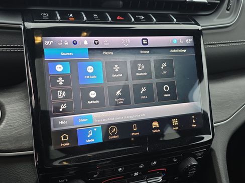 Used 2024 Jeep Grand Cherokee L Limited w/ Luxury Tech Group II image 29