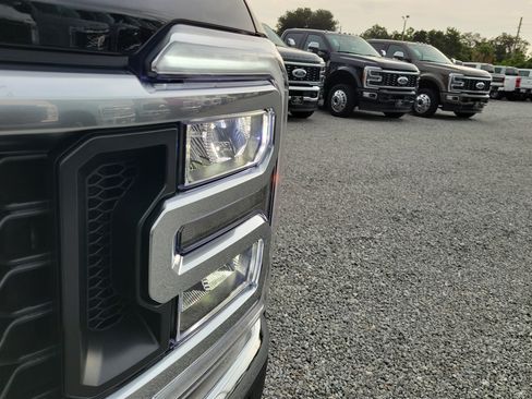 New 2026 Ford F450 Lariat w/ Lariat Ultimate Package AWD/4WD image 4