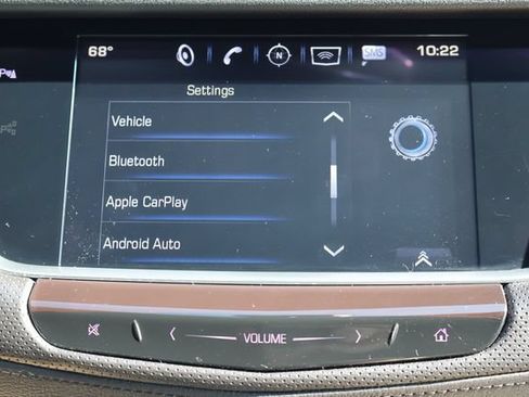 Used 2017 Cadillac XT5 Luxury w/ Driver Awareness Package FWD image 13