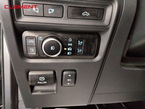 Used 2023 Ford F150 Platinum w/ FX4 Off-Road Package image 14