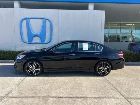 Used 2016 Honda Accord Sport image 5