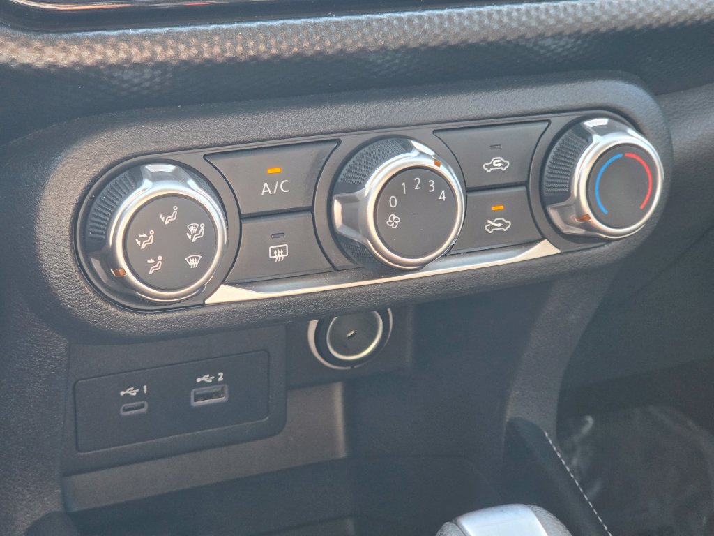 Used 2023 Nissan Kicks SV FWD image 21