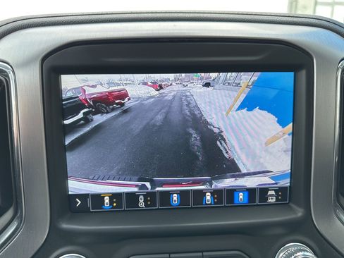 Used 2023 GMC Sierra 2500 SLT w/ SLT Premium Package image 24