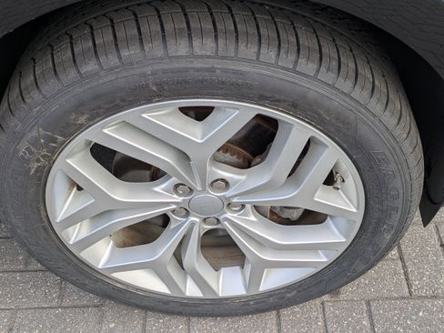 Used 2020 Land Rover Range Rover Evoque S image 13