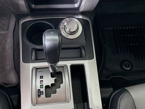 Used 2019 Toyota 4Runner SR5 Premium image 17