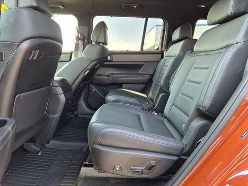 Used 2025 Hyundai Santa Fe Calligraphy AWD/4WD image 22