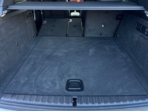 Used 2025 BMW iX xDrive50 image 16