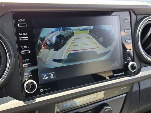 Certified 2023 Toyota Tacoma TRD Sport w/ Advanced Technology Package AWD/4WD image 17