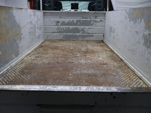 Used 2015 Ford F250 XL w/ Power Equipment Group AWD/4WD image 13