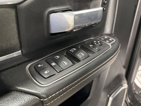 Used 2024 RAM 2500 Laramie w/ Safety Group AWD/4WD image 26
