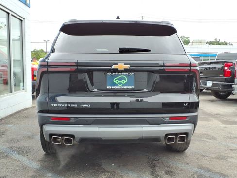 Used 2024 Chevrolet Traverse LT AWD/4WD image 5