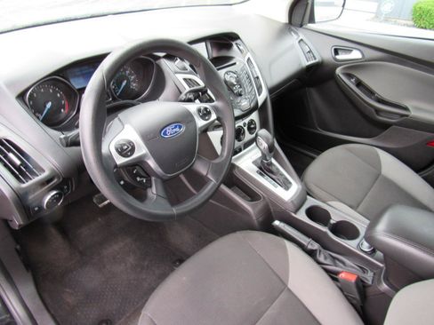 Used 2014 Ford Focus SE FWD image 15