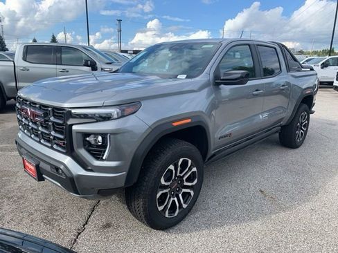 New 2025 GMC Canyon AT4 w/ Nightfall Edition image 8