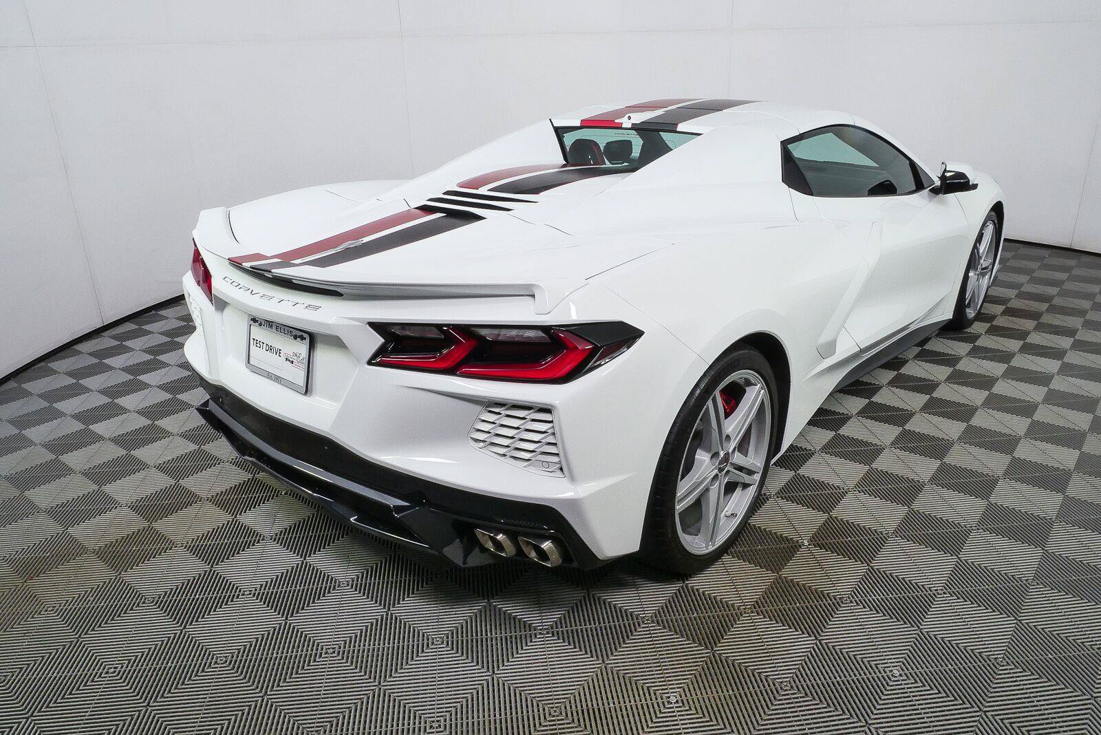 Used 2026 Chevrolet Corvette Stingray Premium Conv w/ Z51 Performance Package RWD image 3