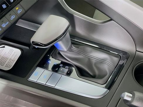 New 2026 Hyundai Elantra Sport FWD image 13
