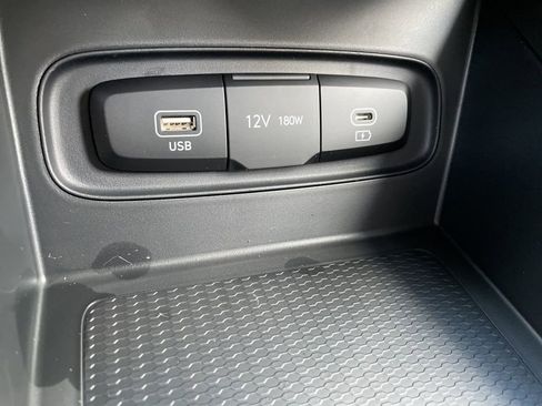 New 2026 Hyundai Venue SE image 15