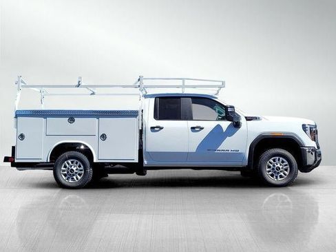 New 2026 GMC Sierra 2500 Pro w/ Convenience Package RWD image 3
