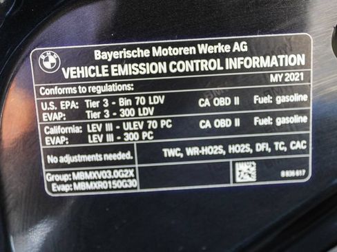 Used 2021 BMW 540i w/ Premium Package RWD image 28