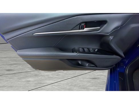 Used 2025 Toyota Camry XSE w/ Premium Plus Package image 9