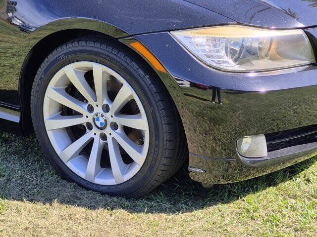 Used 2009 BMW 328i Sedan RWD image 9