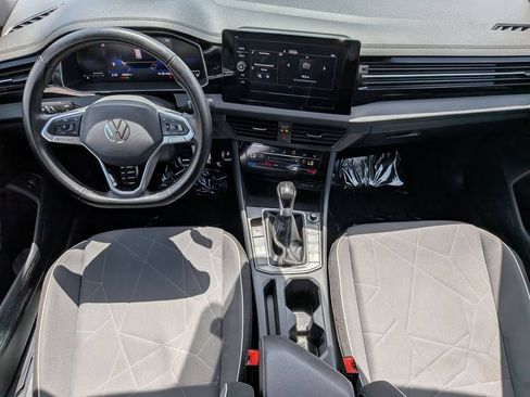 Used 2025 Volkswagen Jetta Sport FWD image 24