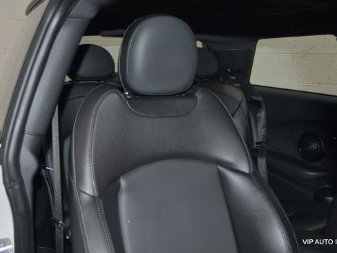 Used 2022 MINI Cooper S w/ Premium Package image 12