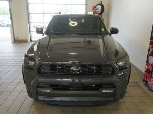 Used 2025 Toyota 4Runner TRD Off-Road Premium AWD/4WD image 16