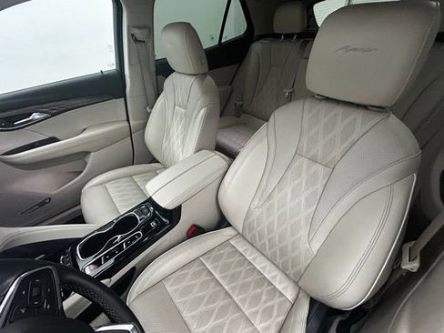 Used 2022 Buick Envision Avenir w/ Technology Package II image 34