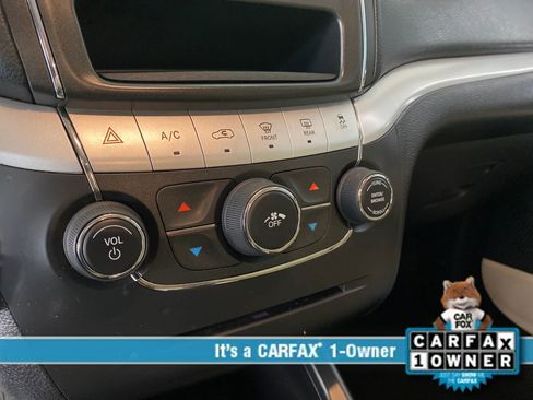 Used 2015 Dodge Journey SXT w/ Flexible Seating Group image 33