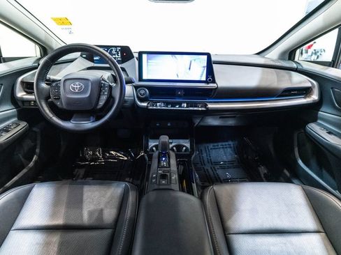 Used 2025 Toyota Prius XLE FWD image 13