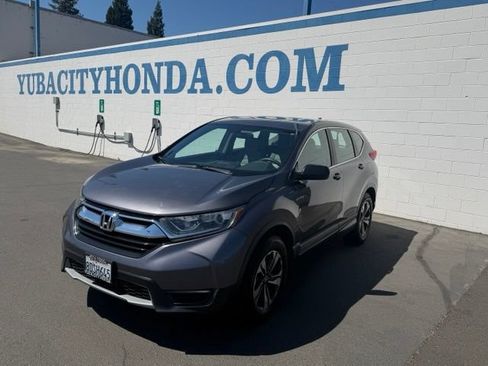 Used 2017 Honda CR-V LX image 1