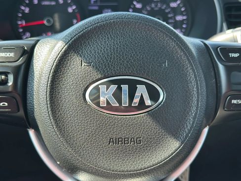 Used 2019 Kia Rio S FWD image 27