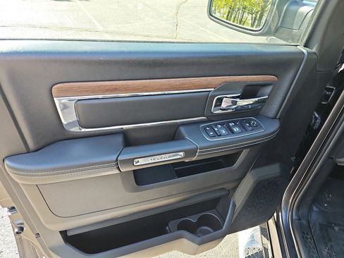 Used 2017 RAM 1500 Laramie w/ Convenience Group AWD/4WD image 20