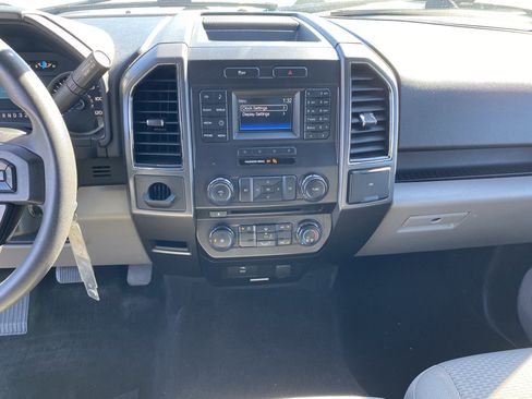 Used 2017 Ford F150 XLT image 13