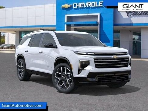 New 2026 Chevrolet Traverse High Country FWD image 1