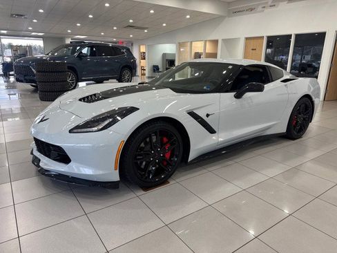 Used 2019 Chevrolet Corvette Z51 2LT image 1